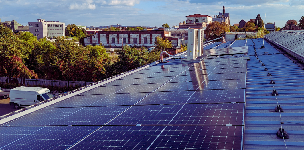 Fotovoltaická elektrárna - výrobce elektřiny pro Smart Energy Share